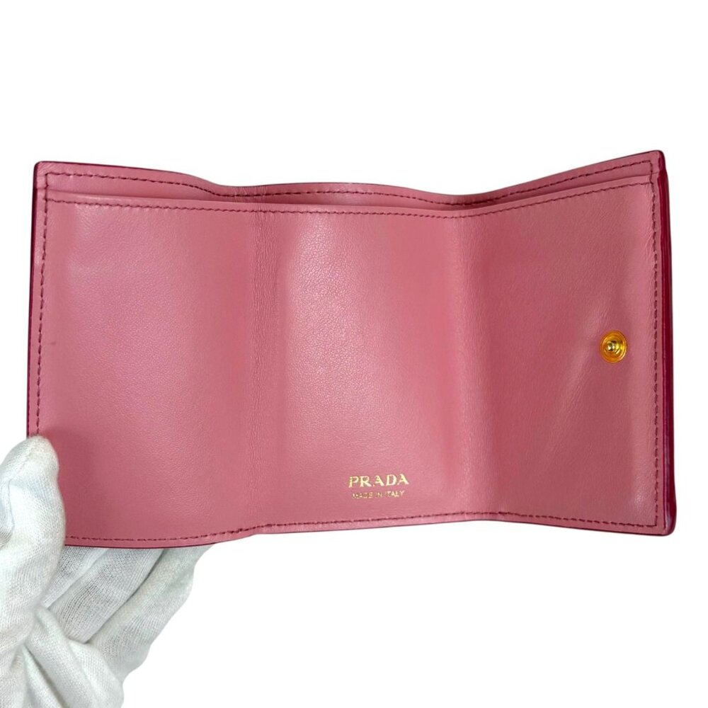 Prada Vitello Daino Leather Compact Wallet Trifold Wallet Gold Hardware Mini - Picture 5 of 10